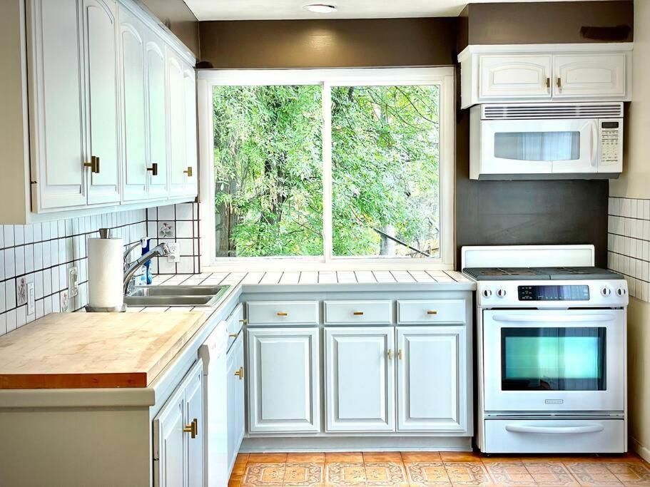 Holiday home Pacific Dreams At Woodland Hills - 8 Bedroom With Pool & Hot Tub