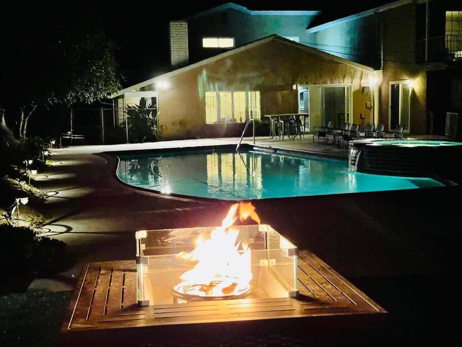 Holiday home Pacific Dreams At Woodland Hills - 8 Bedroom With Pool & Hot Tub