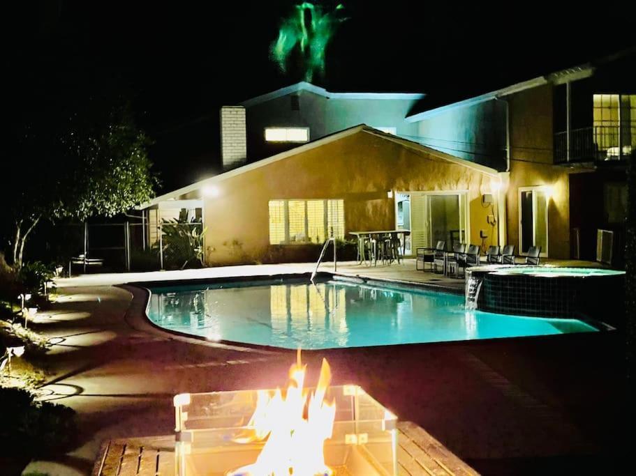 Pacific Dreams At Woodland Hills - 8 Bedroom With Pool & Hot Tub * Los Angeles